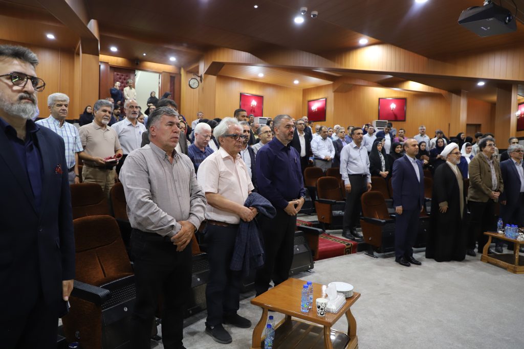 آیین نکوداشت روز خبرنگار 19 مرداد با همکاری خانه مطبوعات و اتاق بازرگانی زنجان